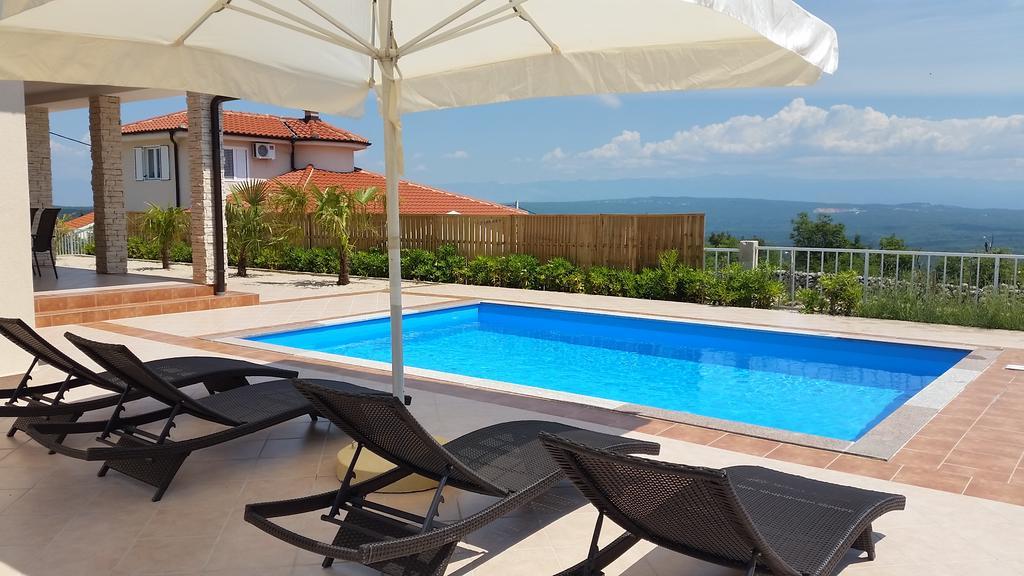 Villa Veglia Vrh  Exteriör bild